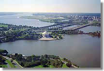 This side of the Memorial like lake is called Tidal Basin and the other side is Potomac River